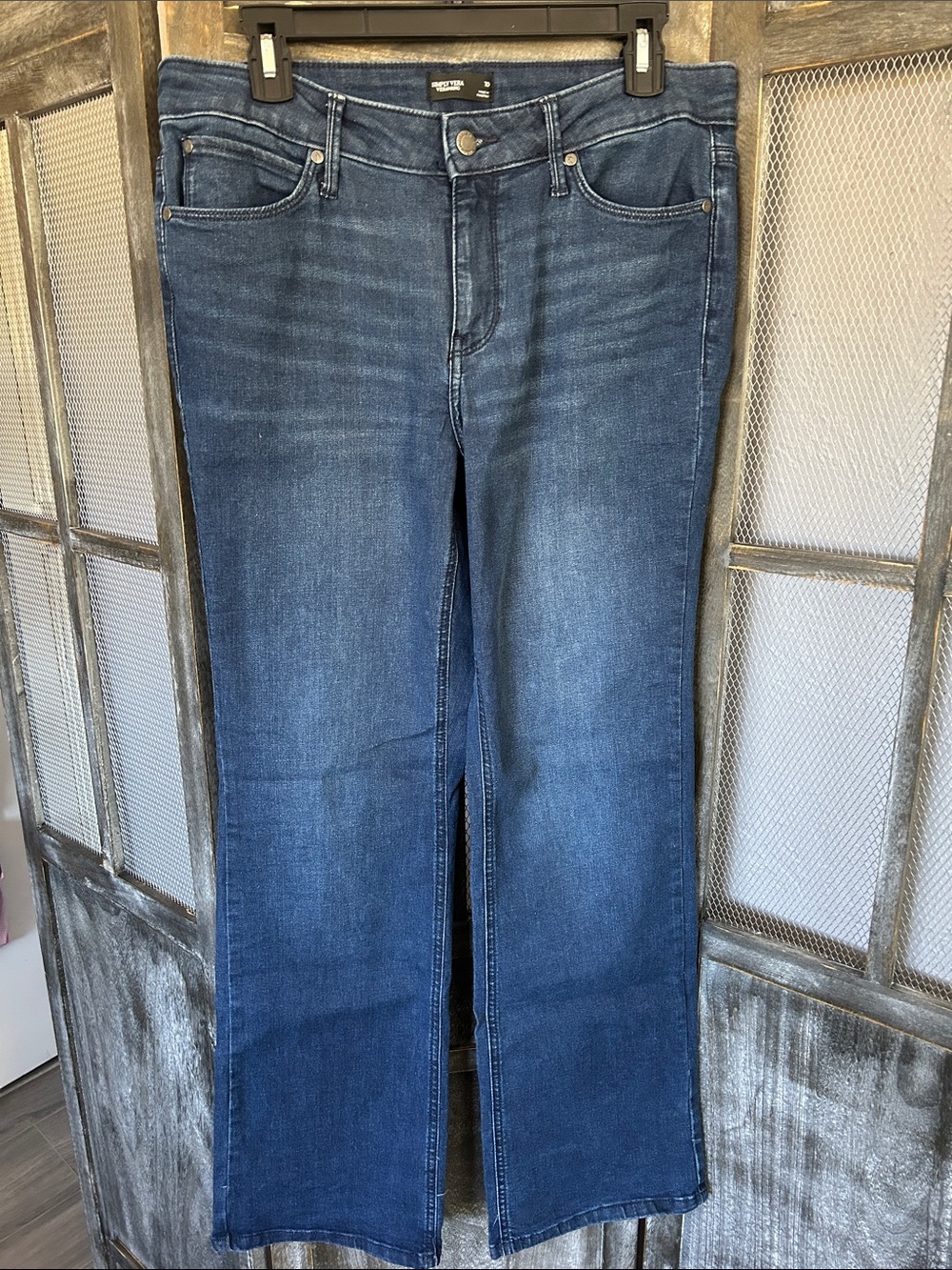 Simply Vera dark wash bootcut jeans